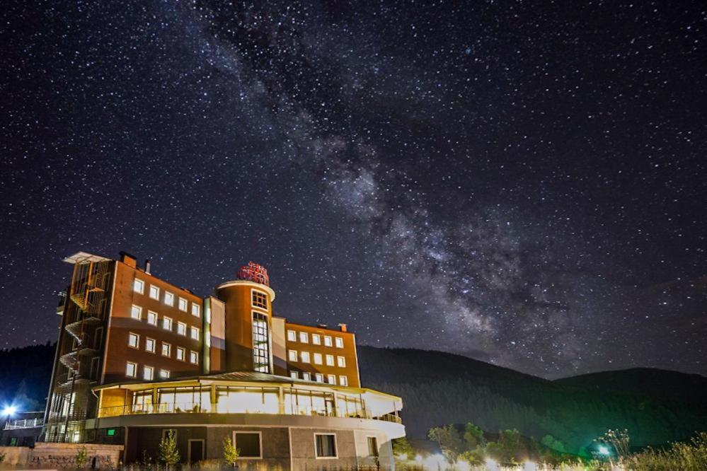 Black Forest Hotel Savsat Εξωτερικό φωτογραφία